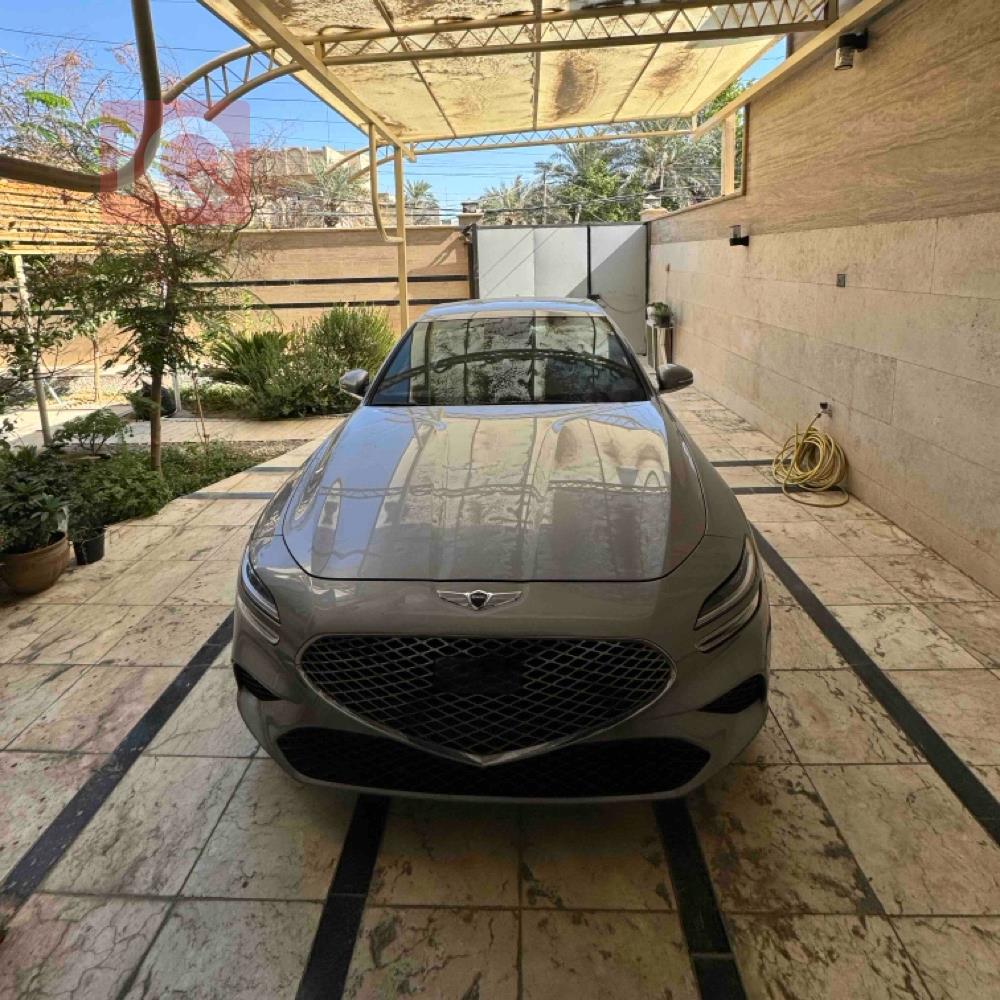 جنسس G70